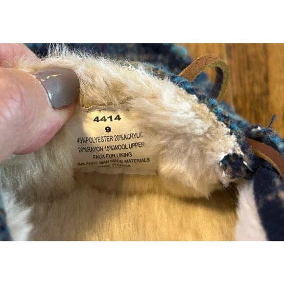 New! Minnetonka Wool Flannel Moc Slipper Sz 9 Blue and Green Plaid Faux Fur - Picture 5 of 6
